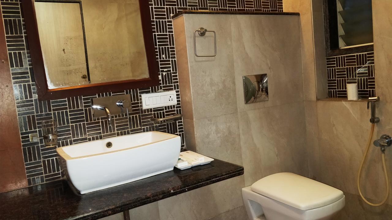 Hotel Mount Regency Ābu Eksteriør billede