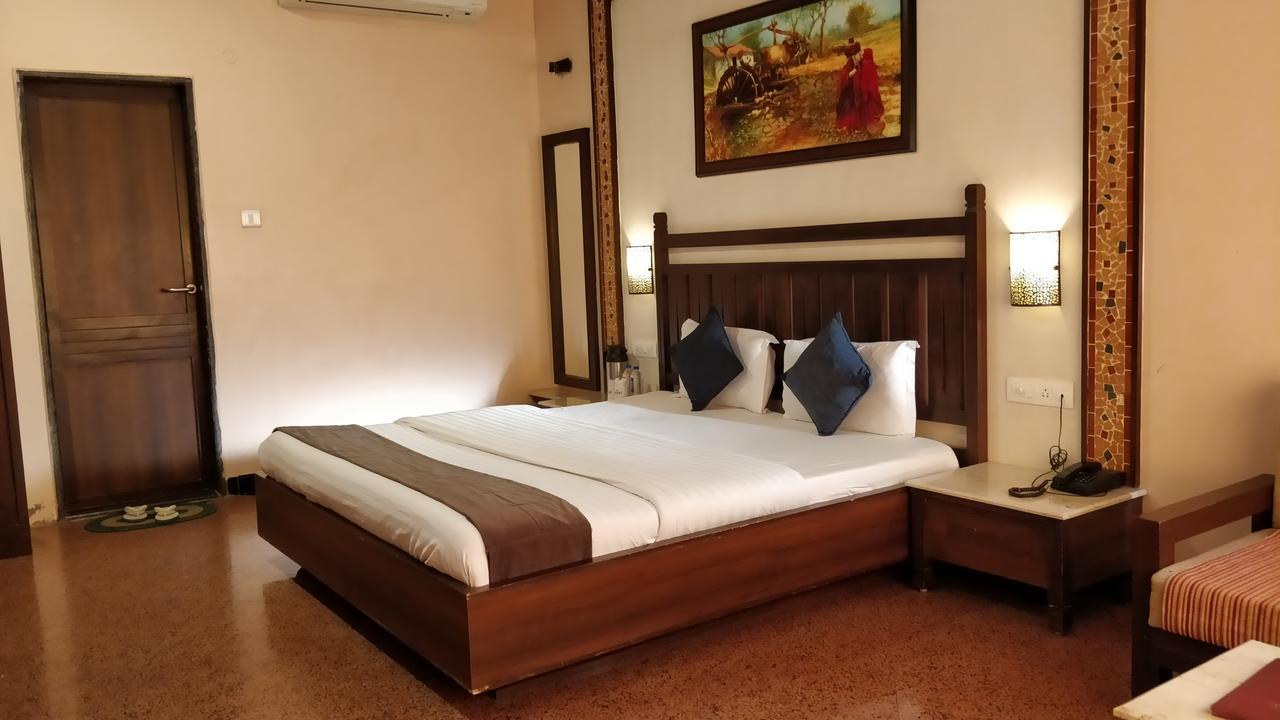 Hotel Mount Regency Ābu Eksteriør billede