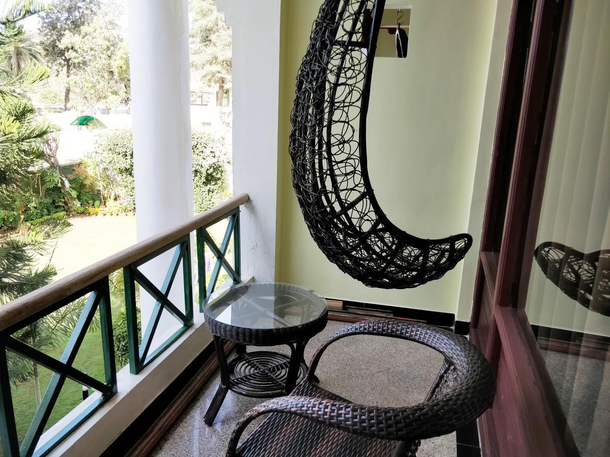 Hotel Mount Regency Ābu Eksteriør billede